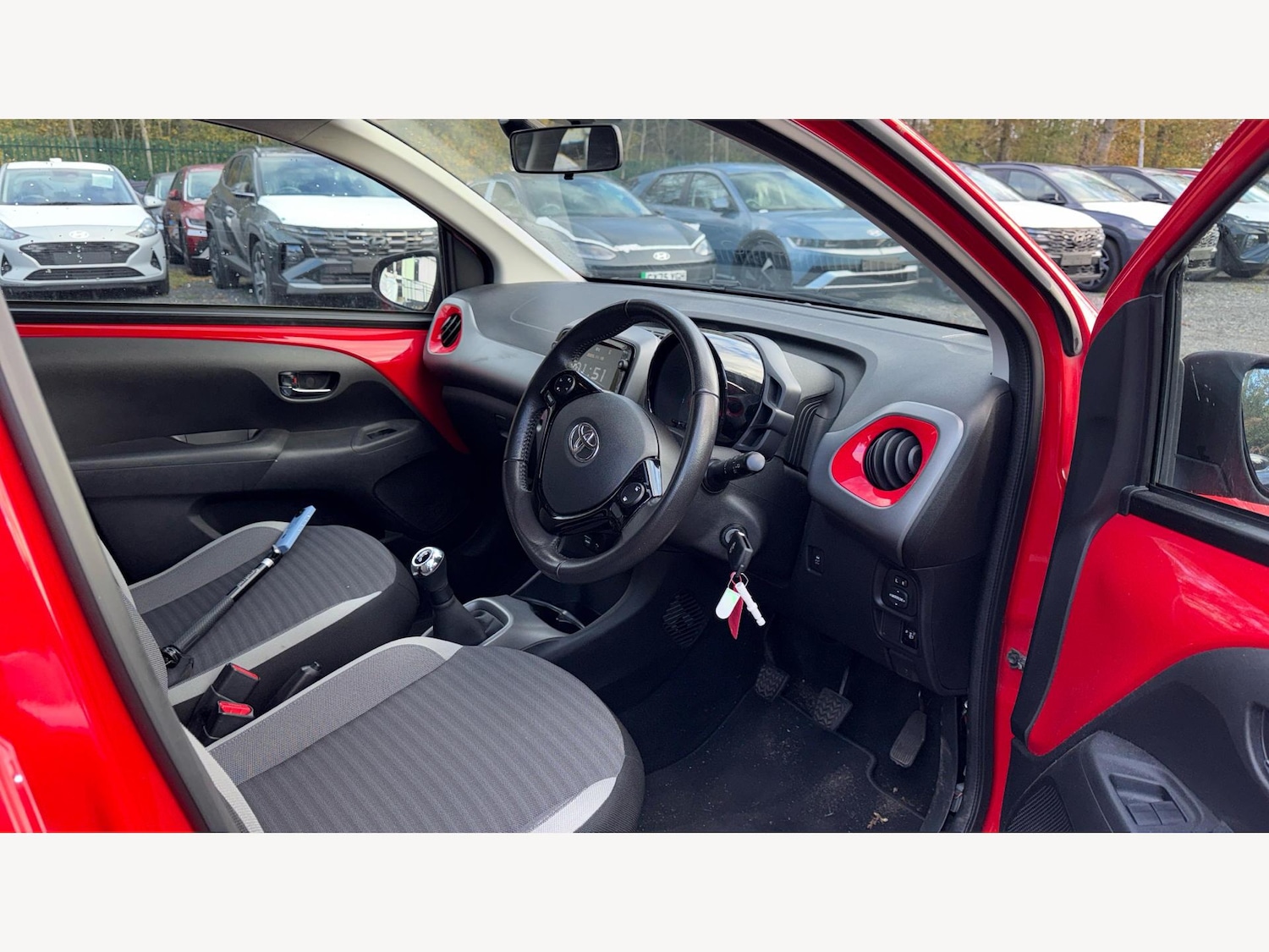 Used Toyota AYGO 2019 for sale - 76689886: Photo 13
