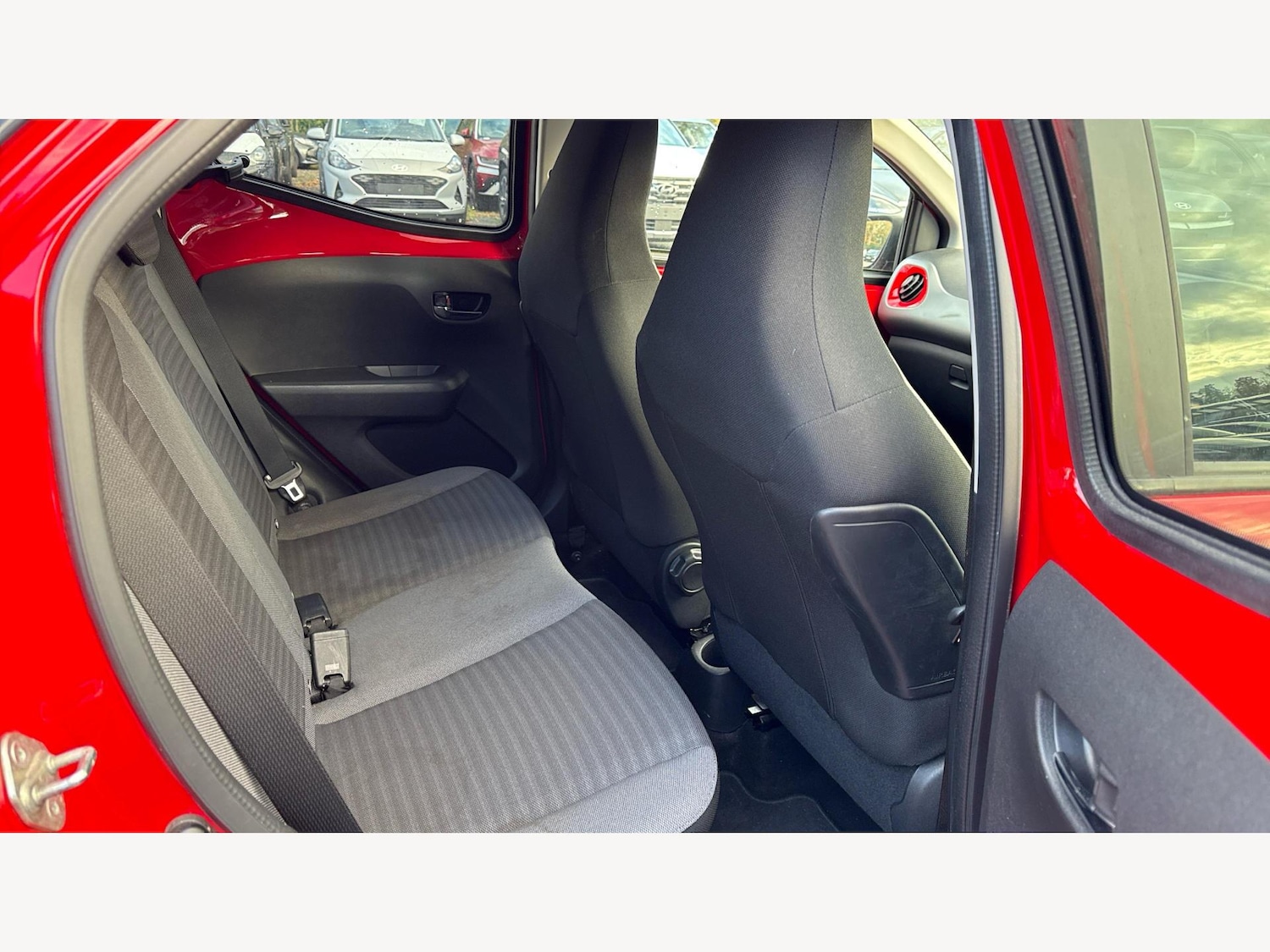 Used Toyota AYGO 2019 for sale - 76689886: Photo 14