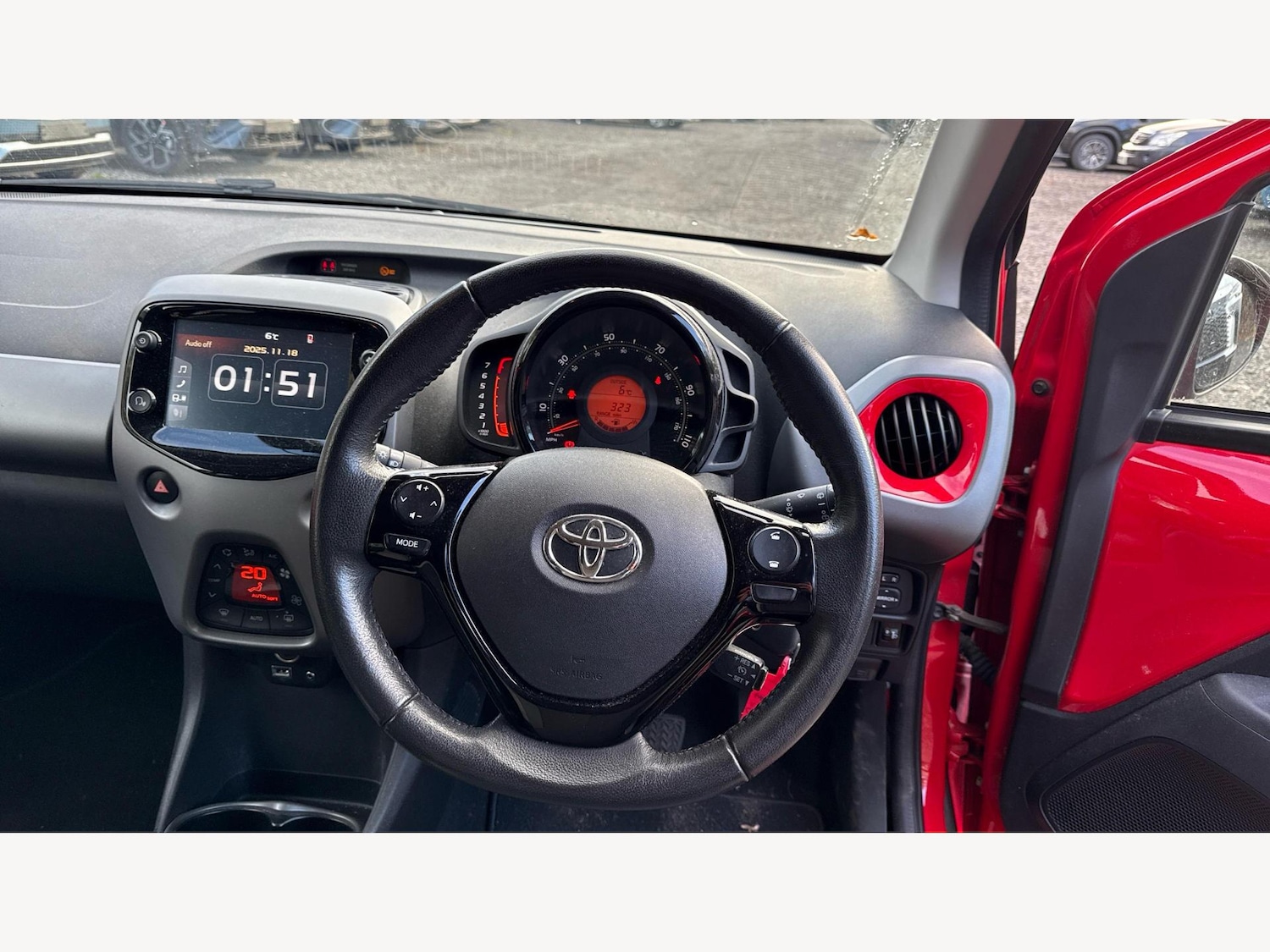 Used Toyota AYGO 2019 for sale - 76689886: Photo 8
