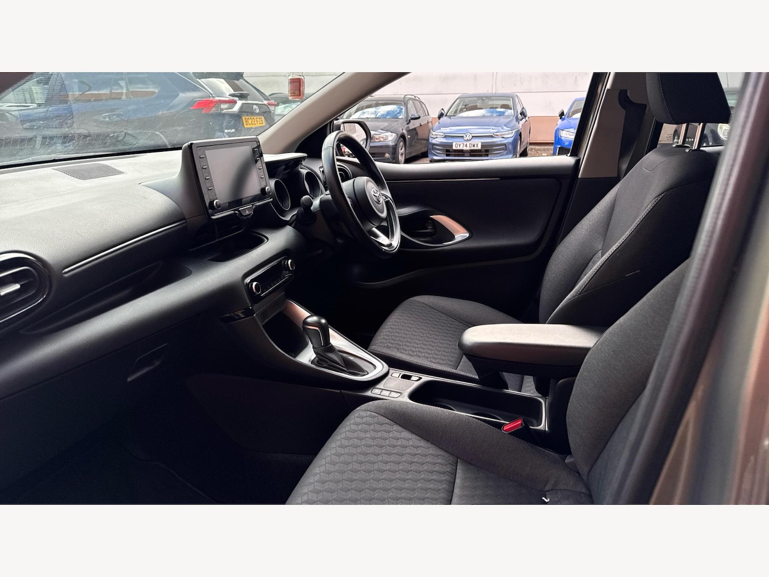 Used Toyota Yaris 2022 for sale - 76388196: Photo 12