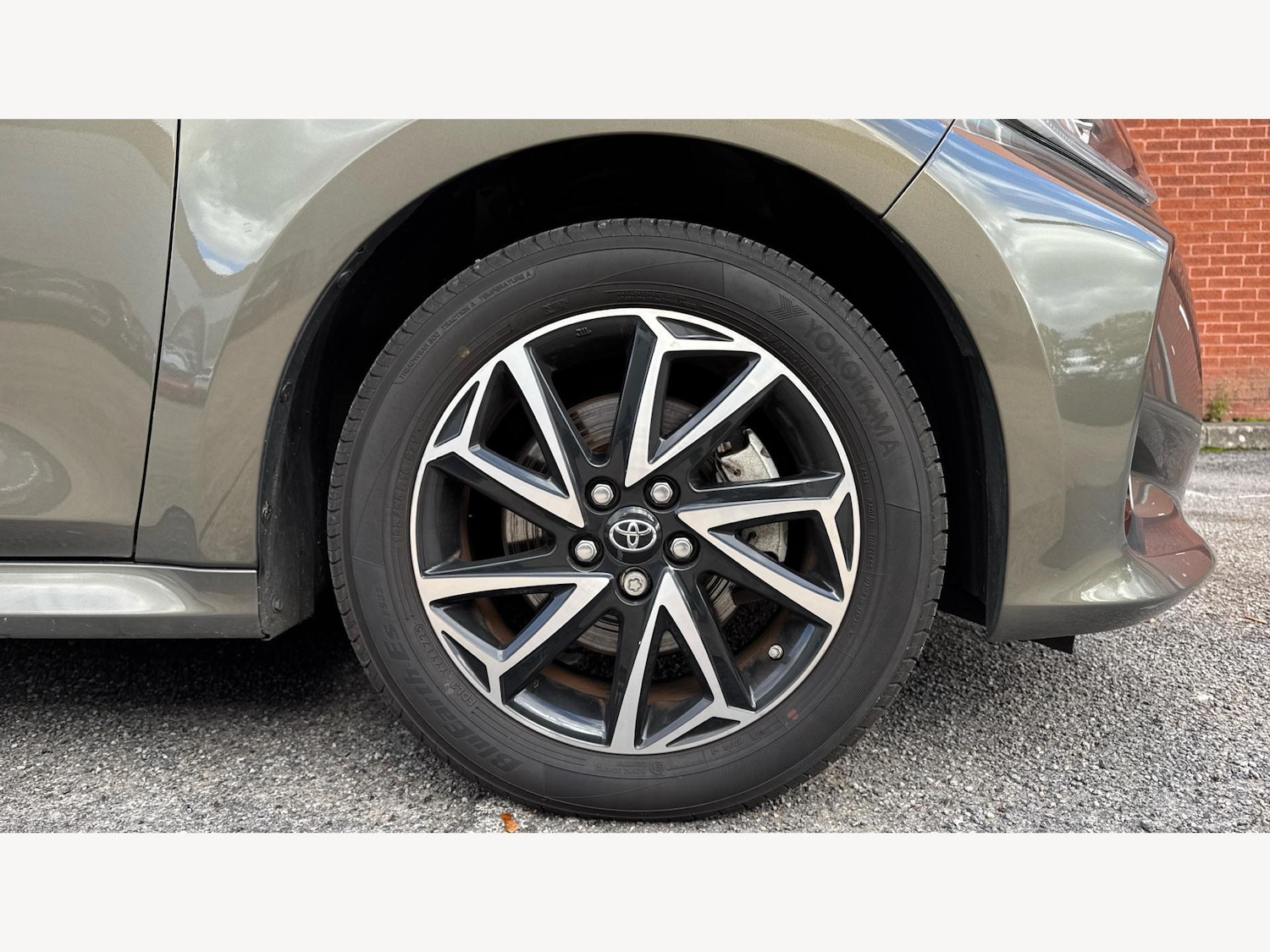 Used Toyota Yaris 2022 for sale - 76388196: Photo 20