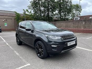 Used Land Rover Discovery Sport 2017 for sale - 79847130: Photo