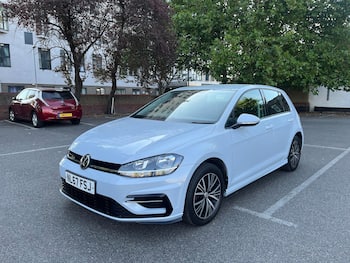 Used Volkswagen Golf 2017 for sale - 79847301: Photo