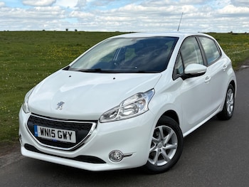 Used Peugeot 208 2015 for sale - 78491578: Photo