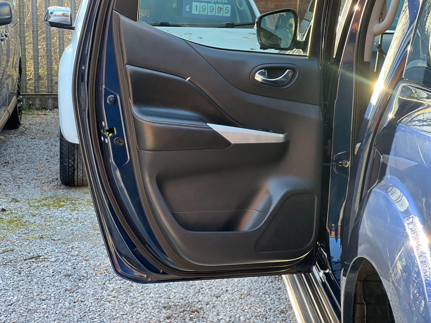 Used Nissan Navara 2020 for sale - 77892706: Photo 37