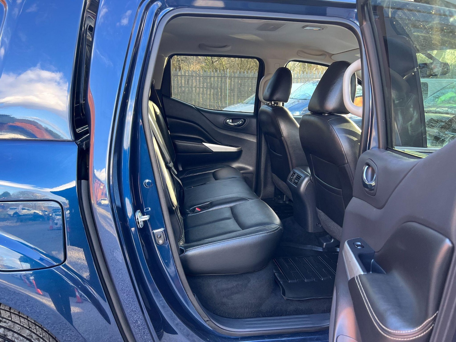 Used Nissan Navara 2020 for sale - 77892706: Photo 38