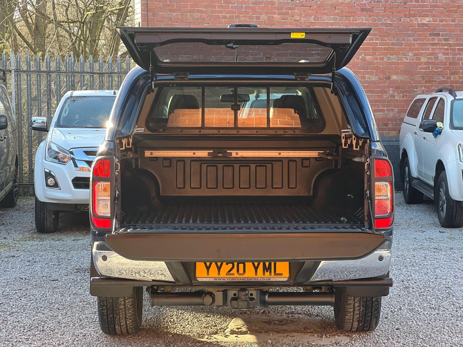 Used Nissan Navara 2020 for sale - 77892706: Photo 42