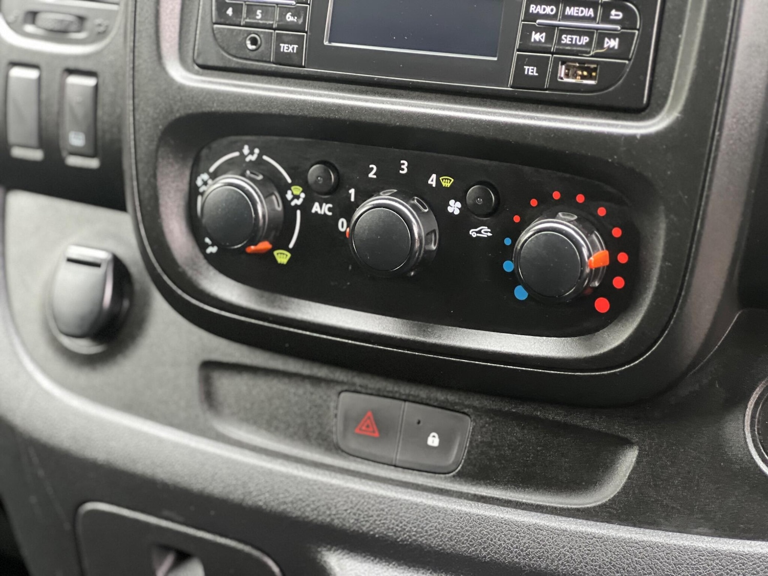 Used Renault Trafic 2017 for sale - 76512927: Photo 14