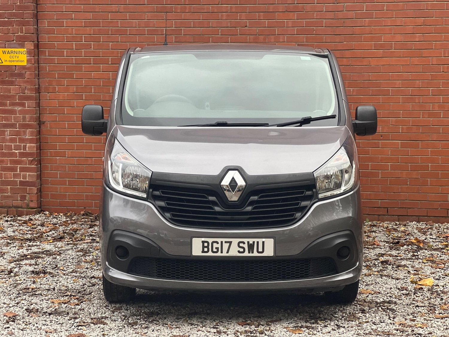 Used Renault Trafic 2017 for sale - 76512927: Photo 2