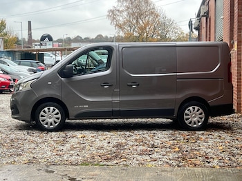 Used Renault Trafic 2017 for sale - 76512927: Photo