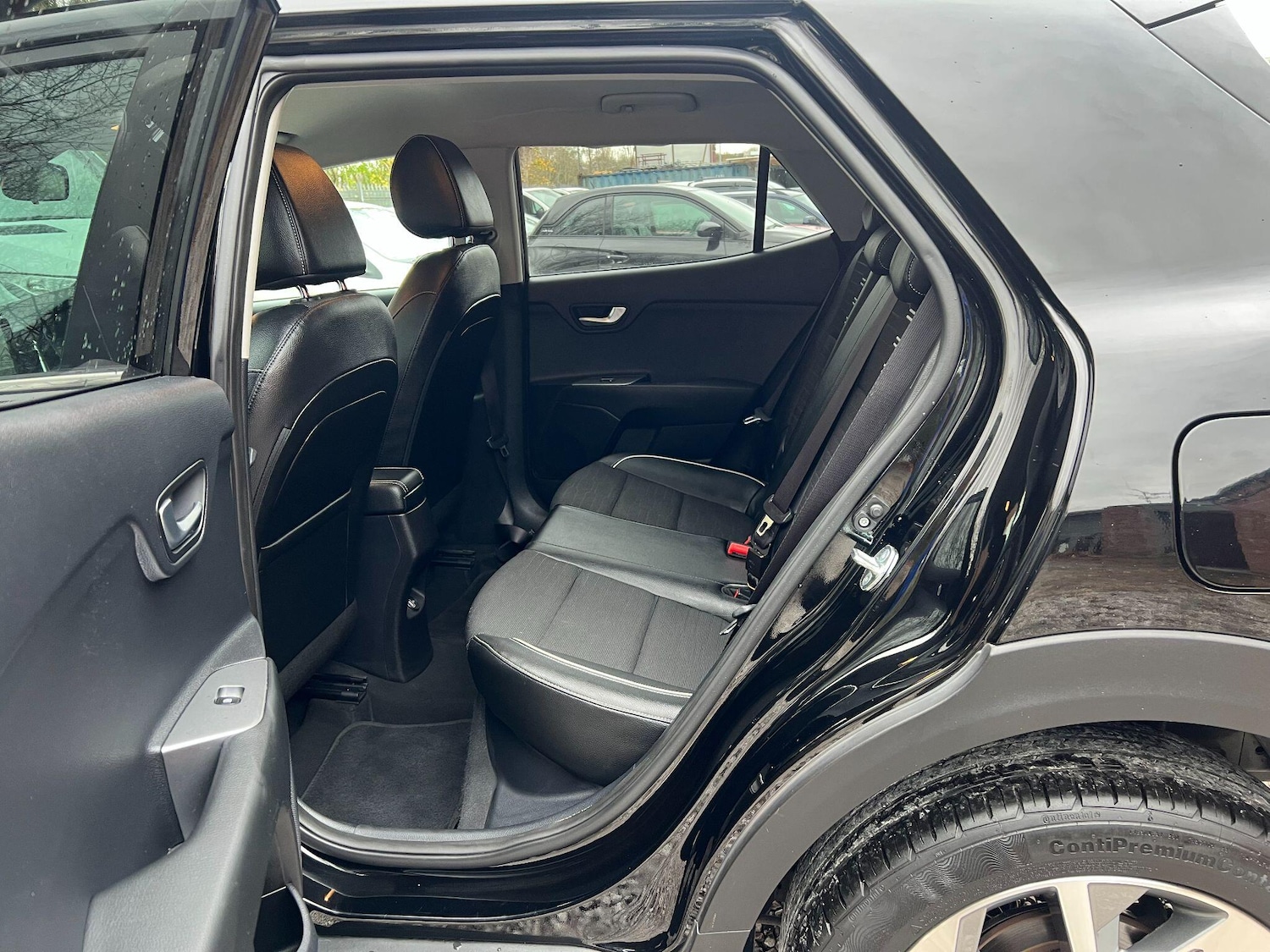 Used Kia Stonic 2023 for sale - 76592710: Photo 28