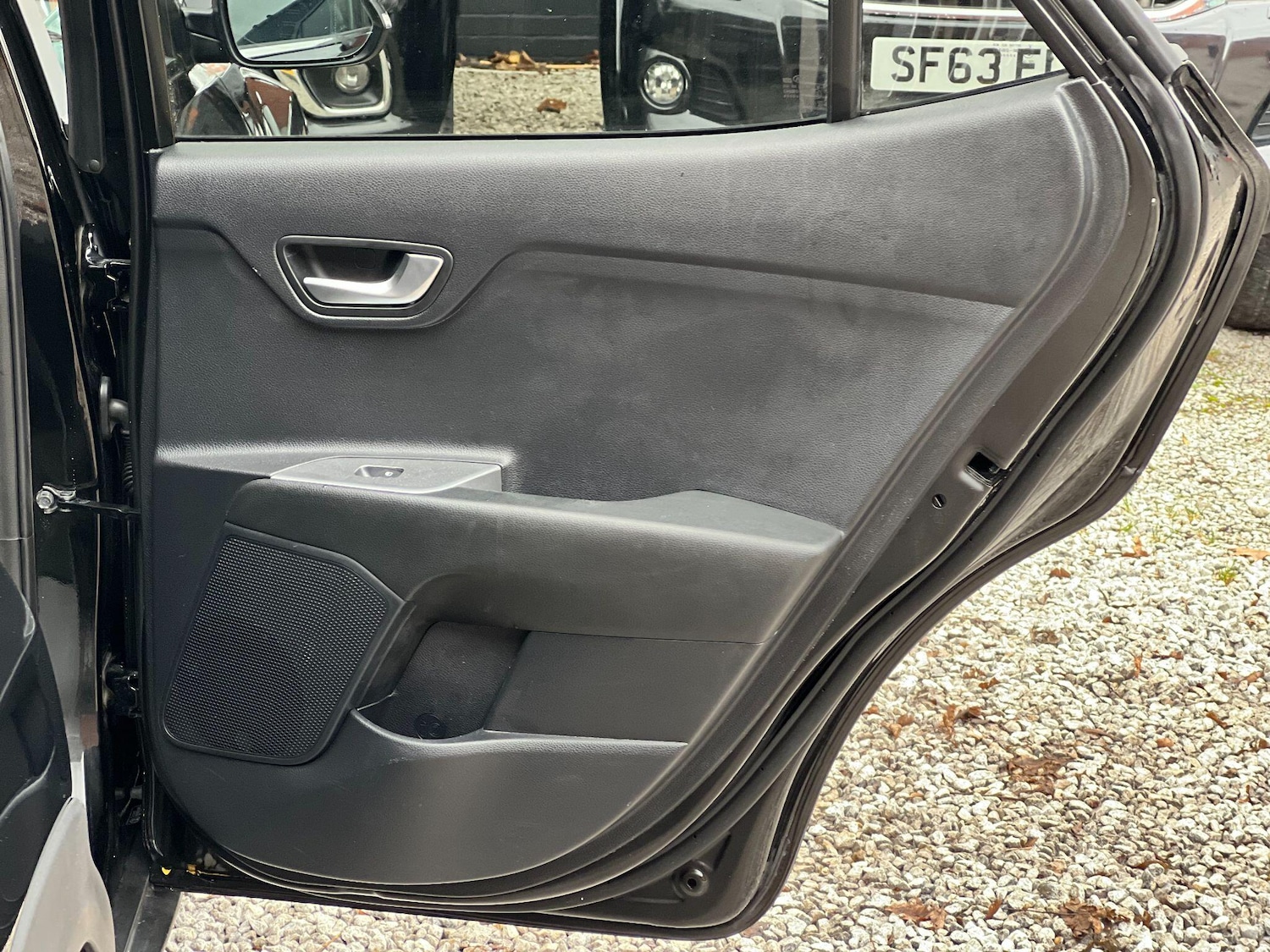 Used Kia Stonic 2023 for sale - 76592710: Photo 35