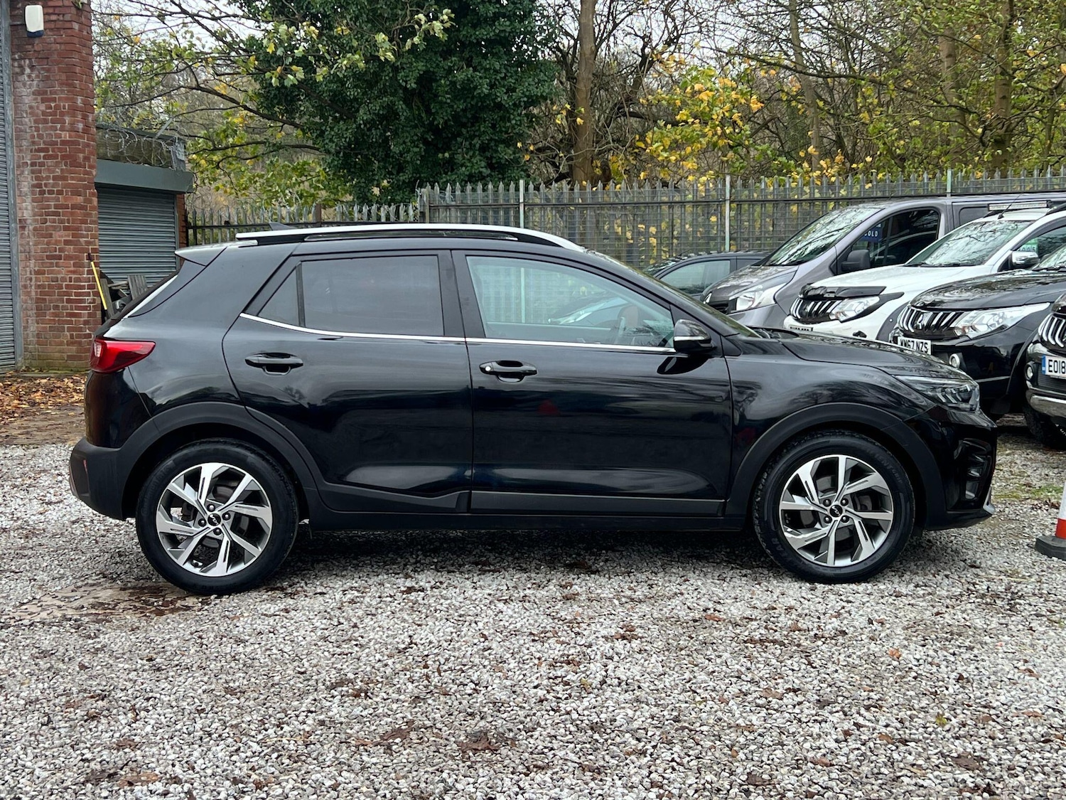 Used Kia Stonic 2023 for sale - 76592710: Photo 4