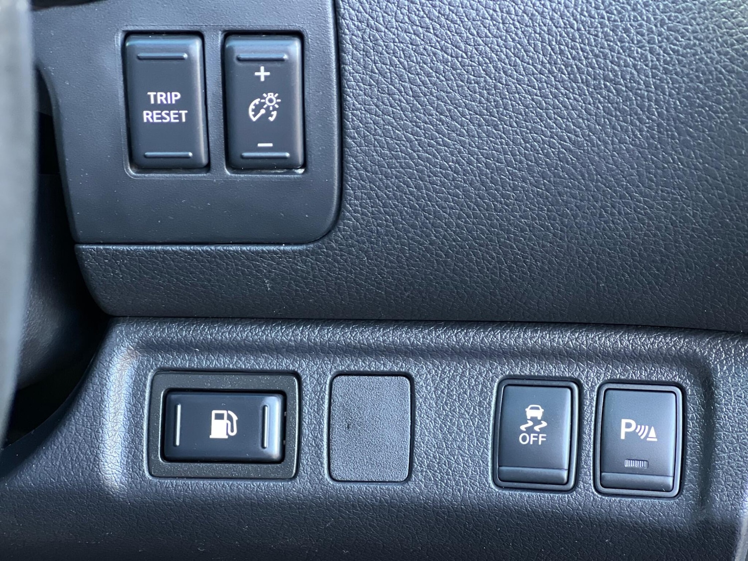 Used Nissan Navara 2016 for sale - 76989927: Photo 20