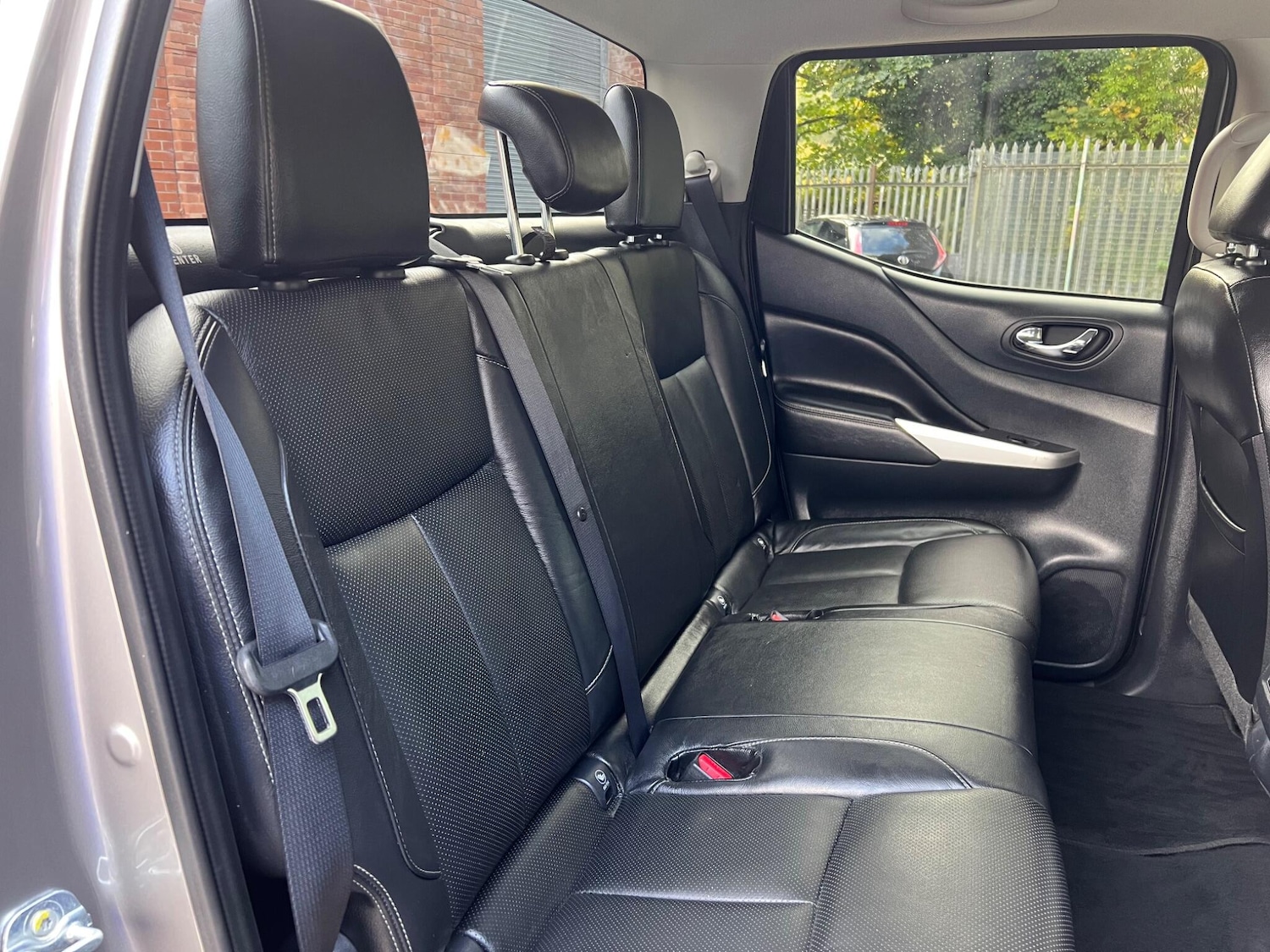 Used Nissan Navara 2016 for sale - 76989927: Photo 35