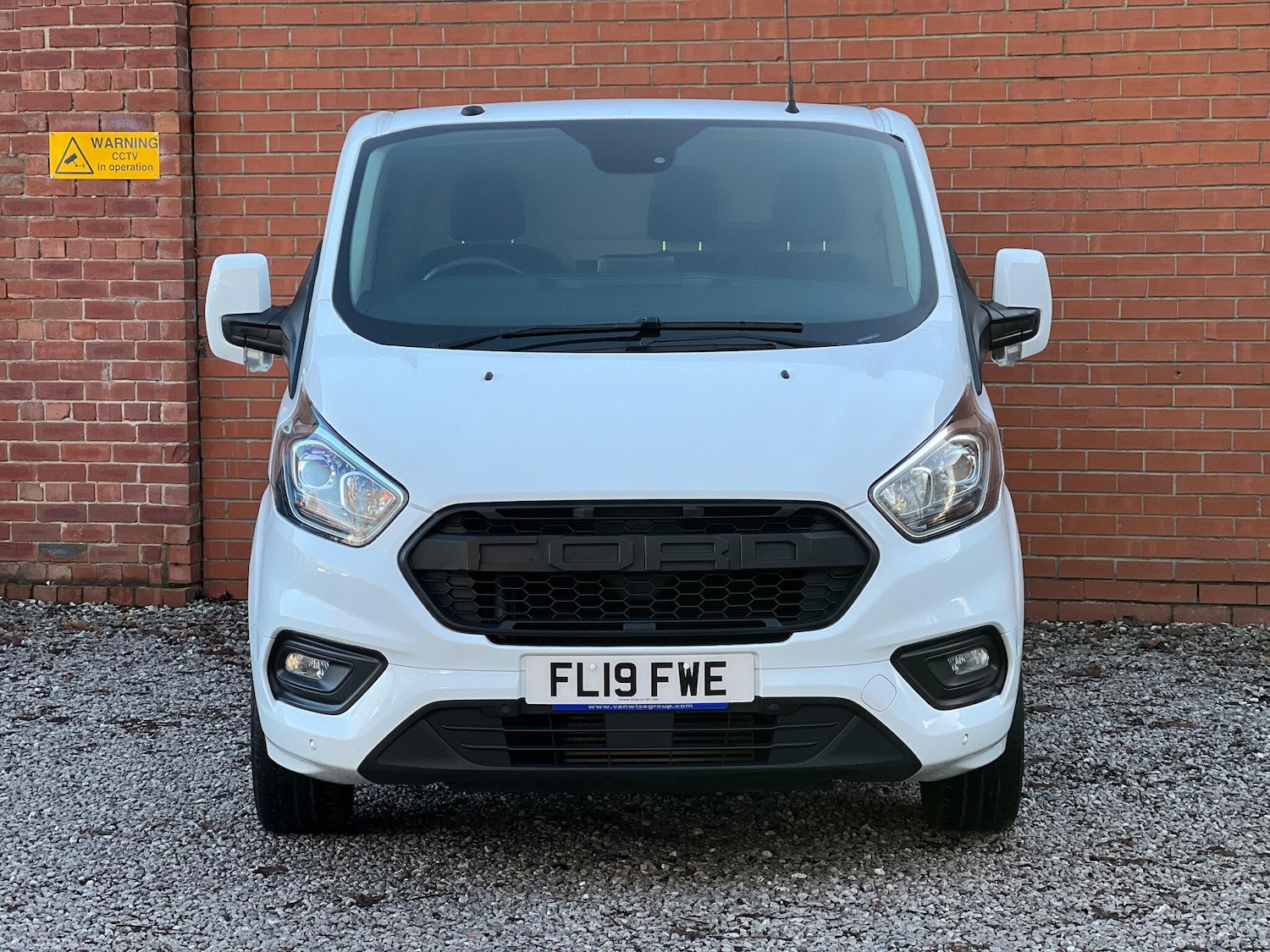 Used Ford Transit Custom 2019 for sale - 77120030: Photo 2