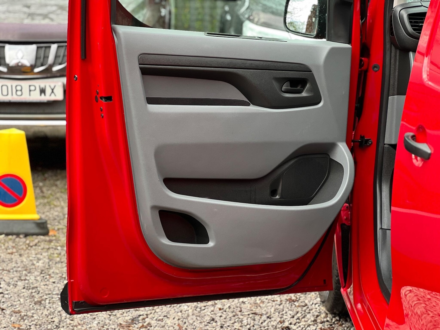 Used Citroen Dispatch 2019 for sale - 76996536: Photo 26