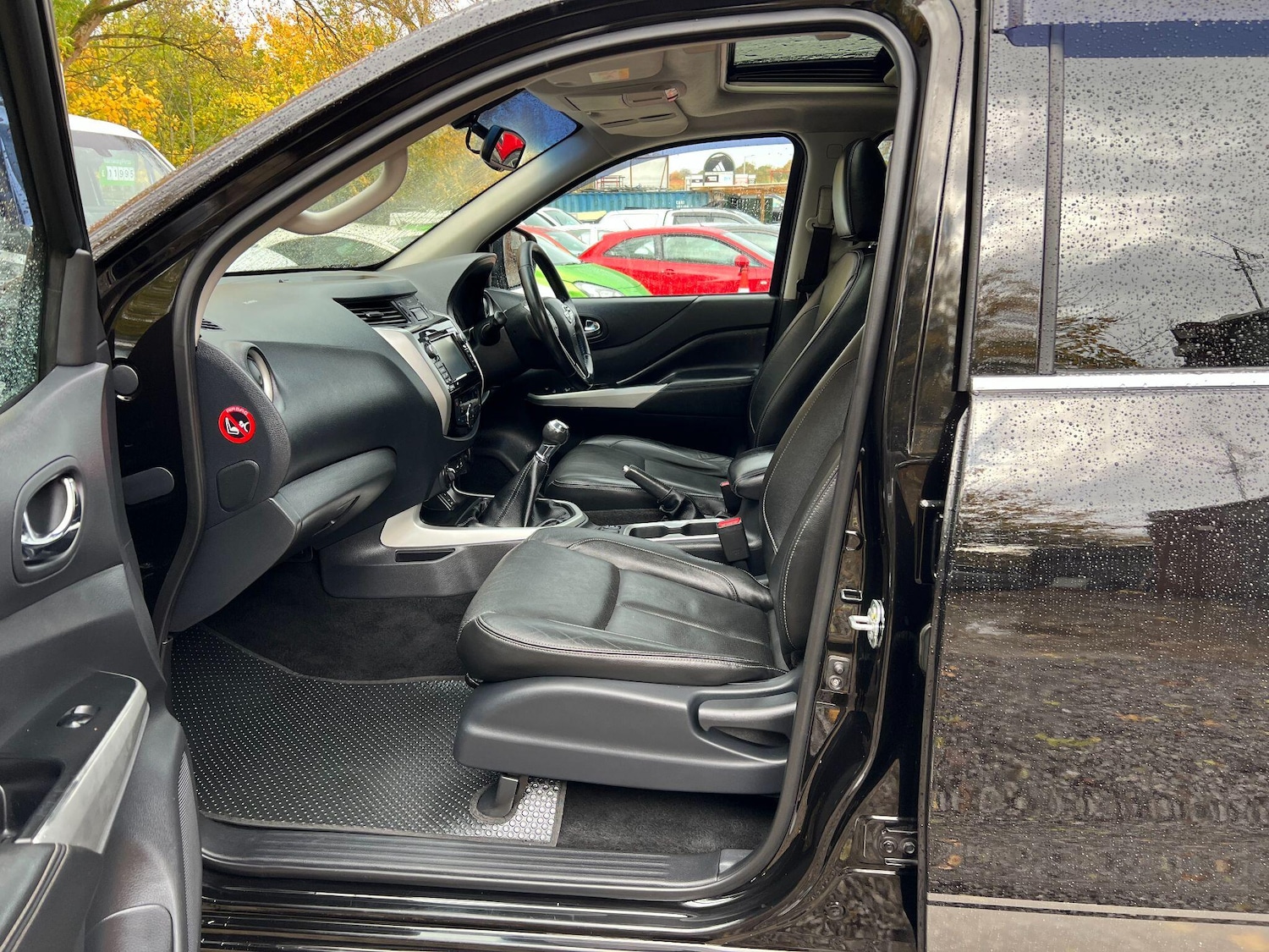 Used Nissan Navara 2017 for sale - 76995266: Photo 33