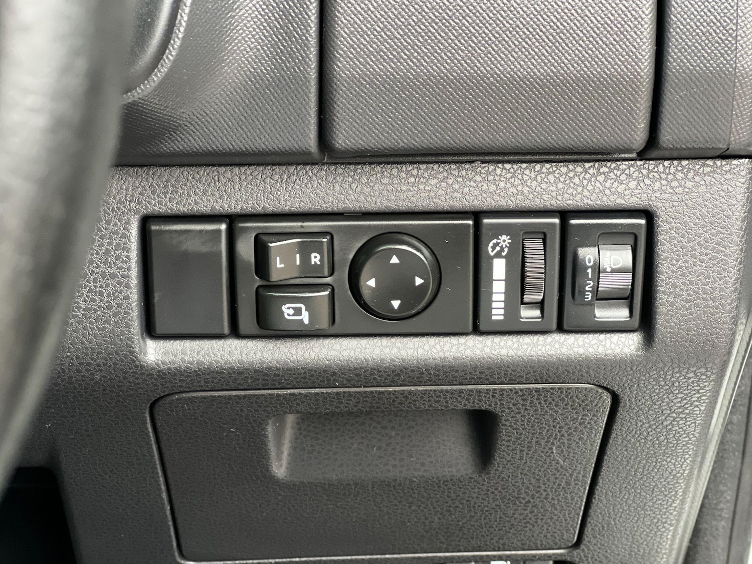 Used Isuzu D-Max 2014 for sale - 76337588: Photo 24