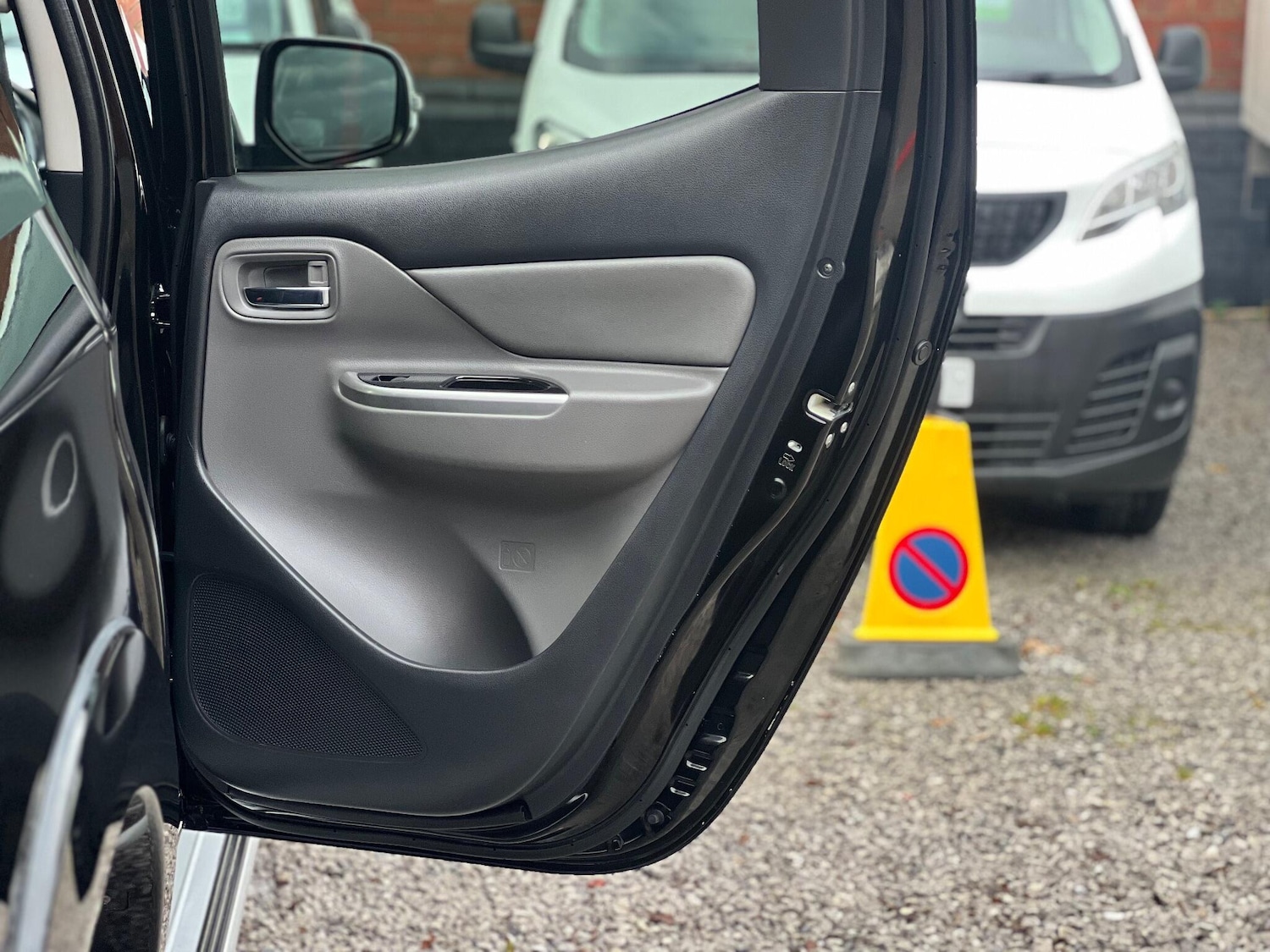 Used Mitsubishi L200 2018 for sale - 76926110: Photo 37