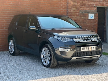 Used Land Rover Discovery Sport 2018 for sale - 79158418: Photo