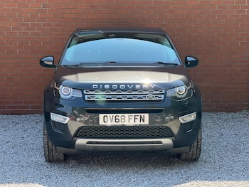 Used Land Rover Discovery Sport 2018 for sale - 79158418: Photo
