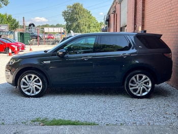 Used Land Rover Discovery Sport 2018 for sale - 79158418: Photo