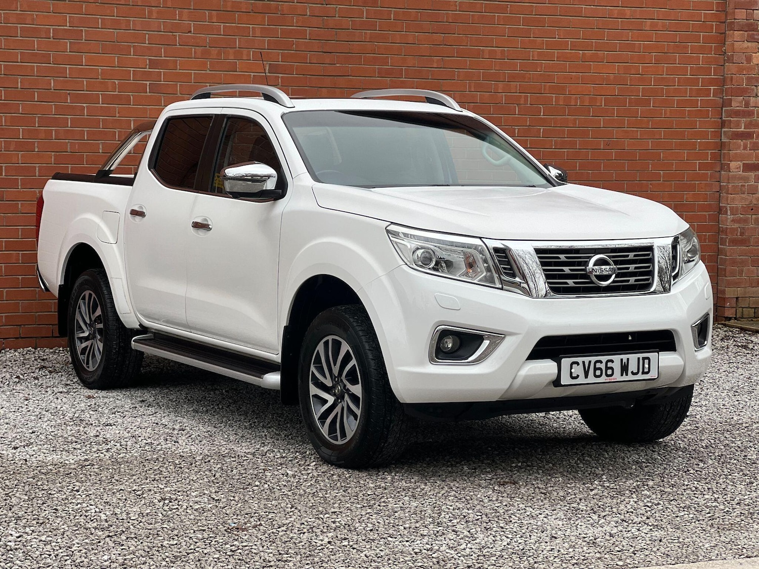 Used Nissan Navara 2017 for sale - 77705148: Photo 1