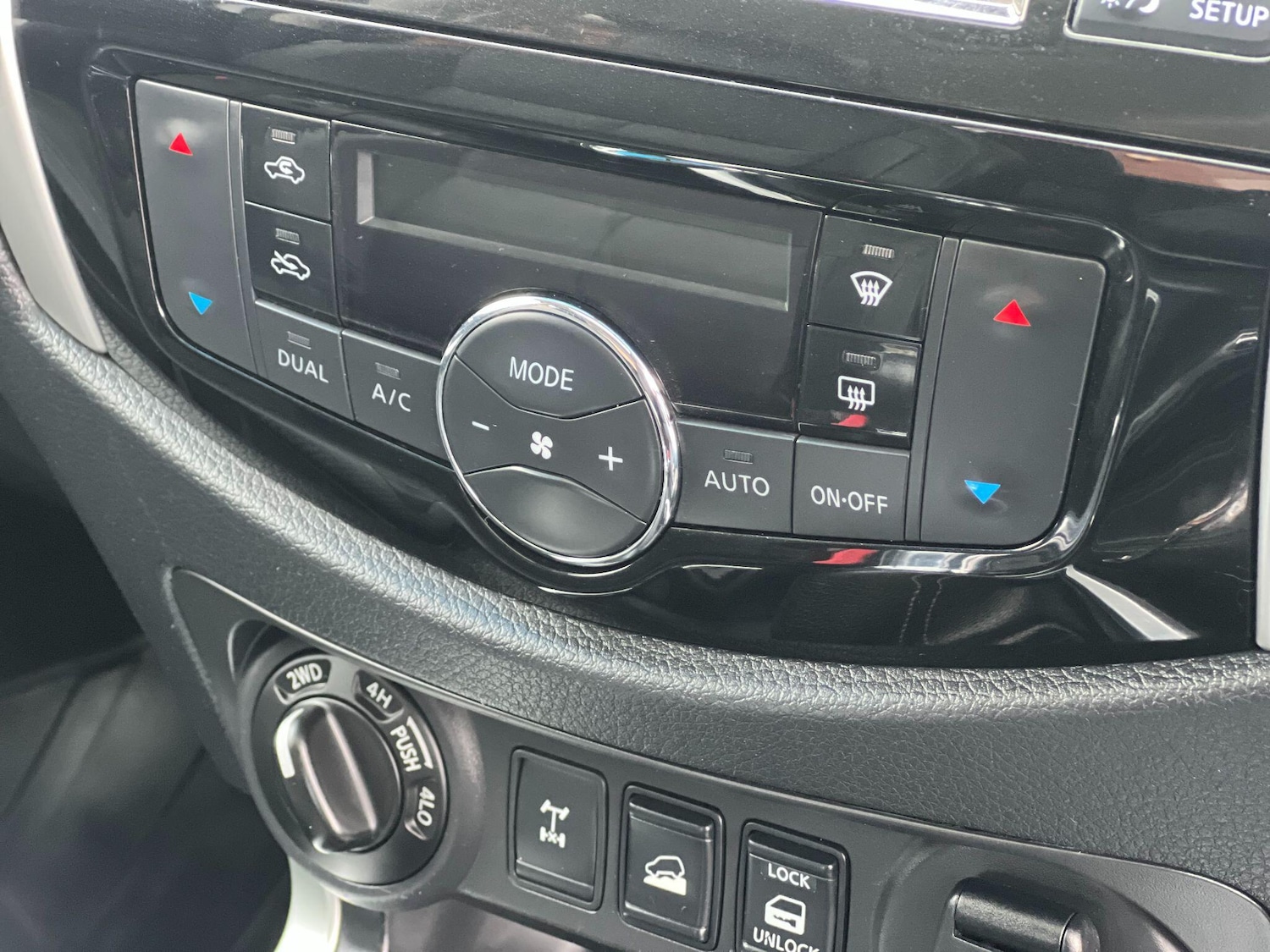 Used Nissan Navara 2017 for sale - 77705148: Photo 18