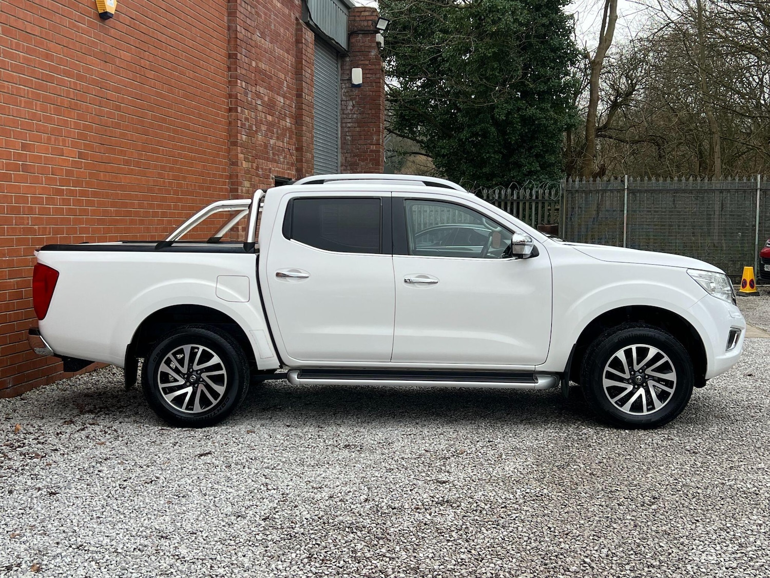 Used Nissan Navara 2017 for sale - 77705148: Photo 5