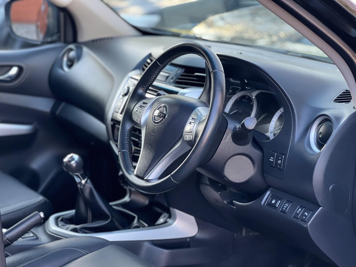 Used Nissan Navara 2017 for sale - 76658875: Photo 18