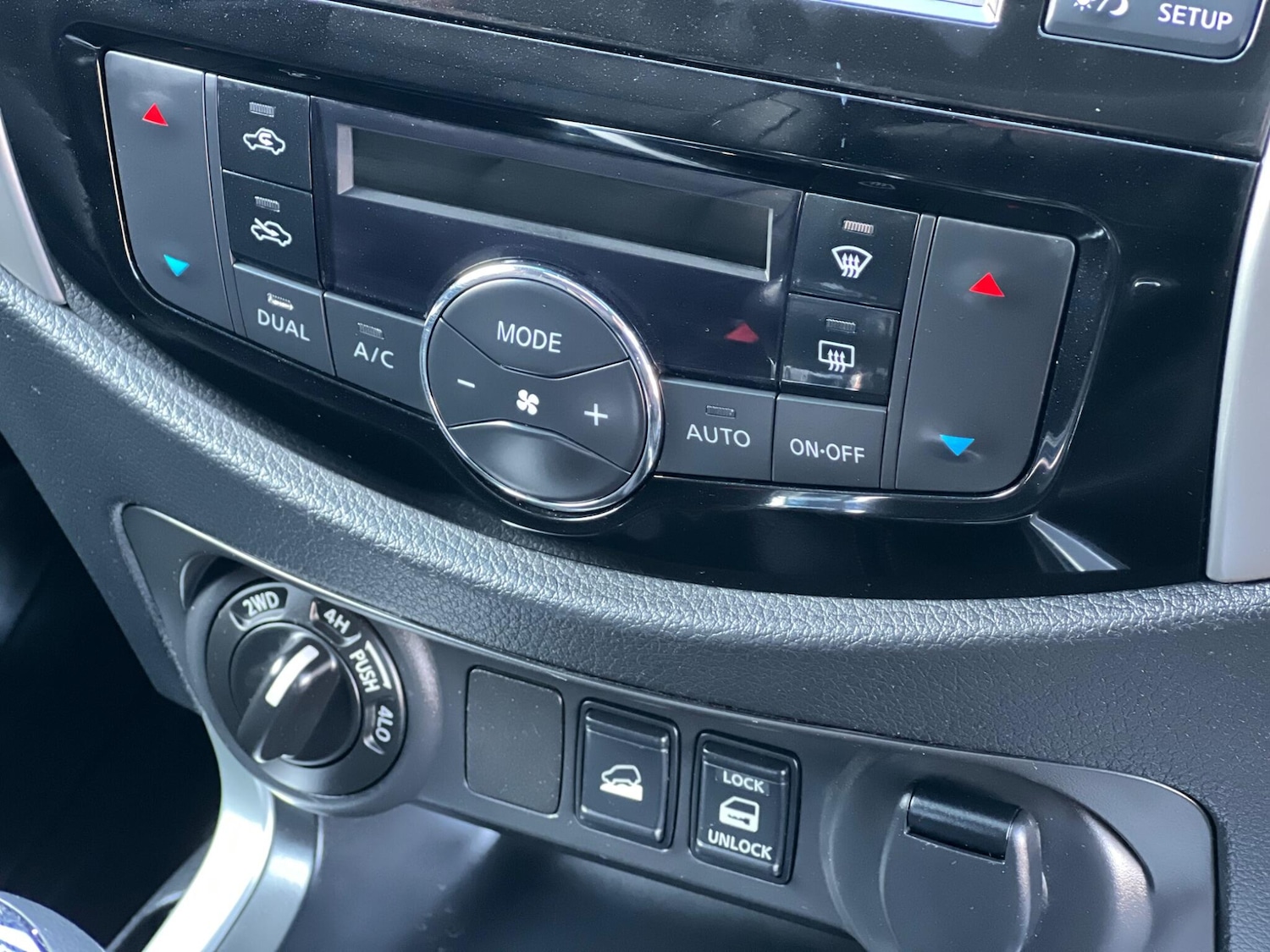 Used Nissan Navara 2017 for sale - 76658875: Photo 22