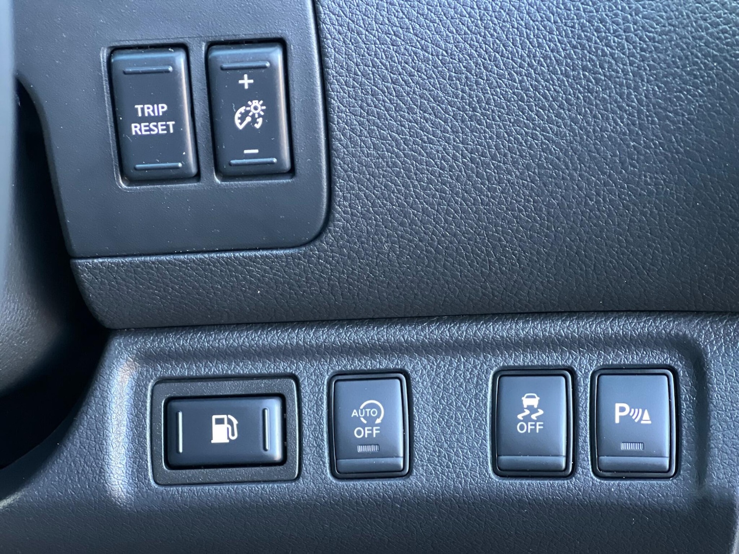 Used Nissan Navara 2017 for sale - 76658875: Photo 26