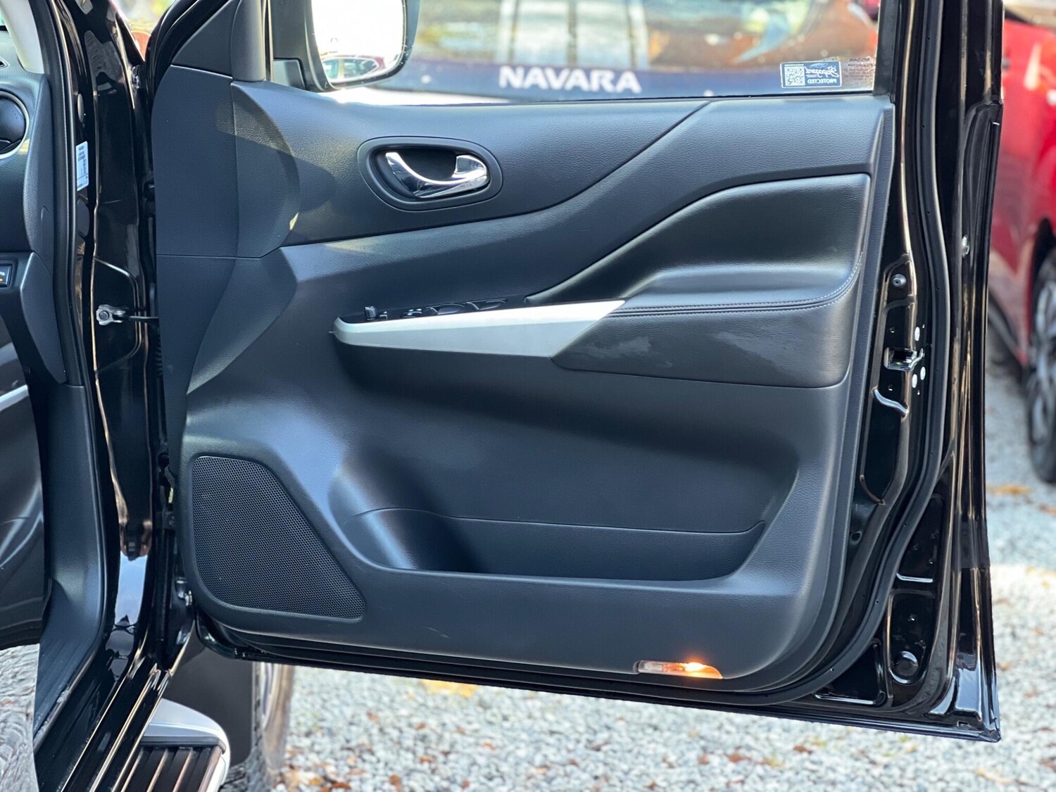 Used Nissan Navara 2017 for sale - 76658875: Photo 31