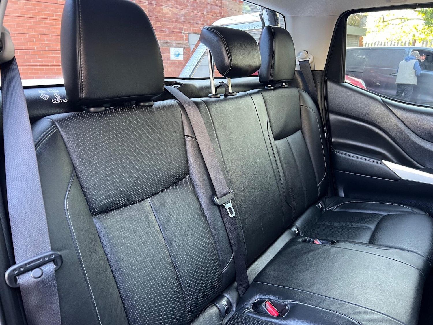 Used Nissan Navara 2017 for sale - 76658875: Photo 40