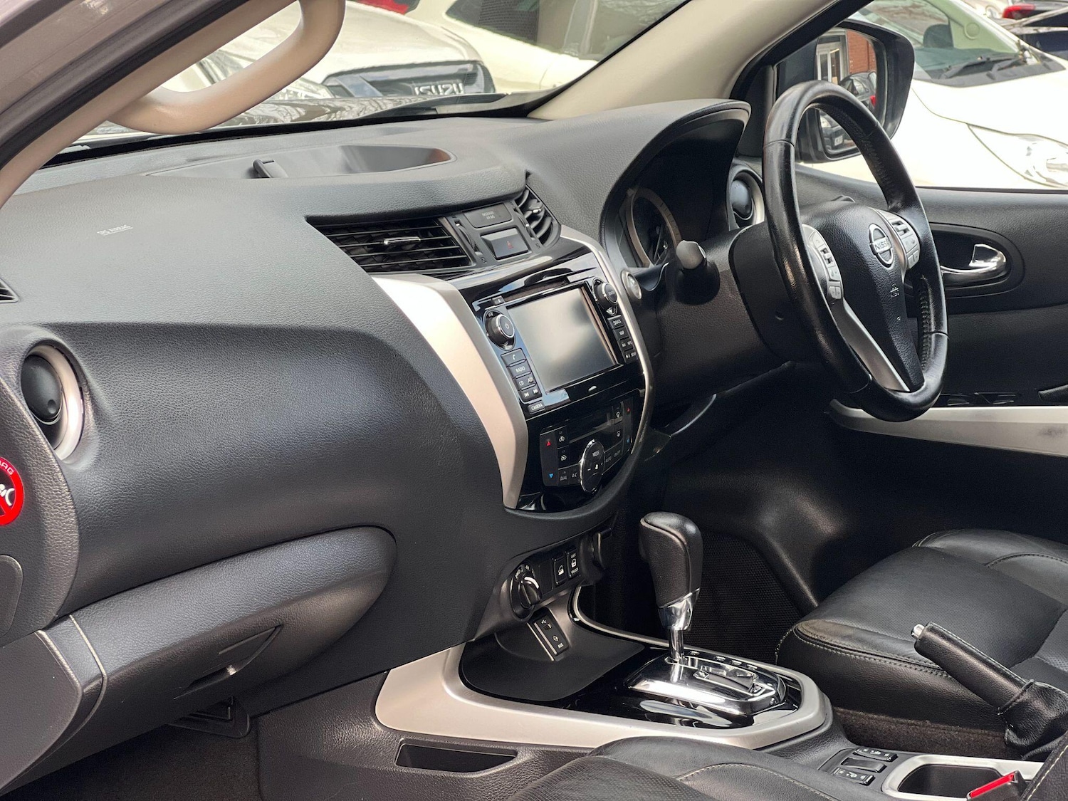 Used Nissan Navara 2019 for sale - 77768714: Photo 24