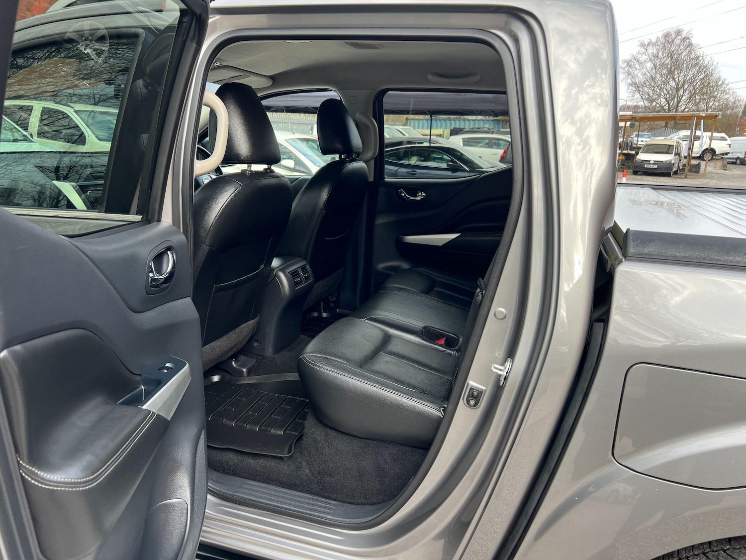 Used Nissan Navara 2019 for sale - 77768714: Photo 27