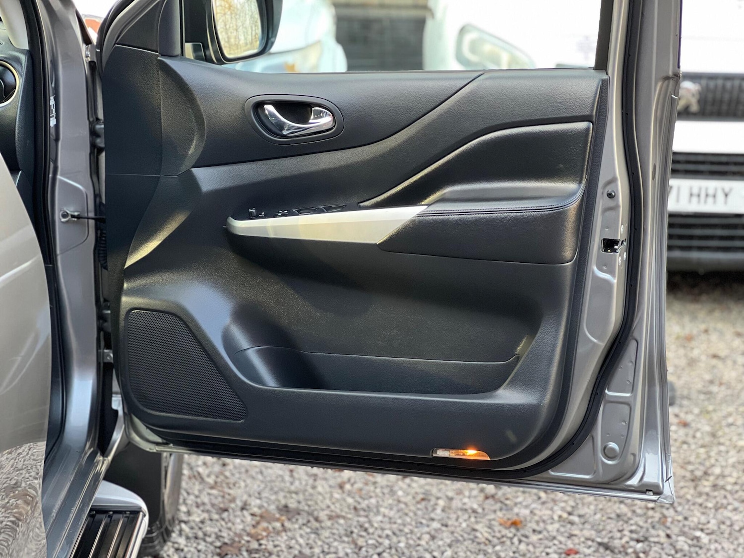 Used Nissan Navara 2019 for sale - 76965177: Photo 19