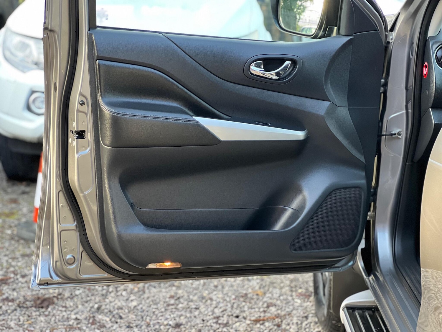 Used Nissan Navara 2019 for sale - 76965177: Photo 24