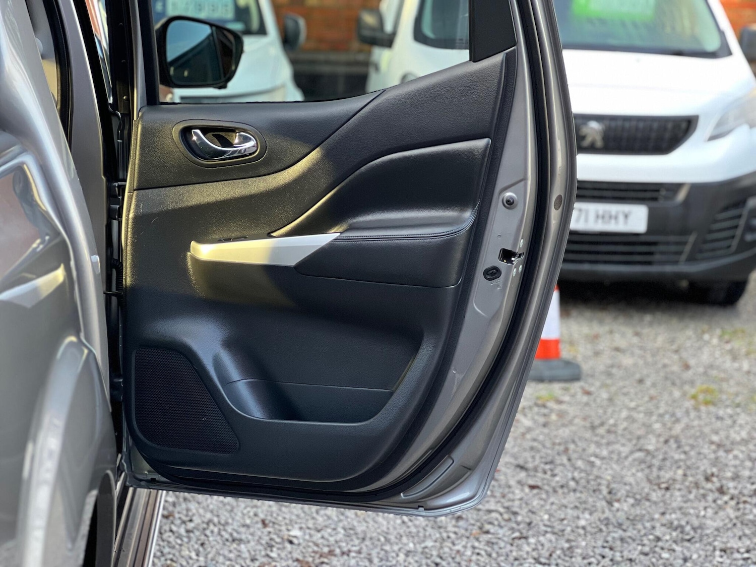 Used Nissan Navara 2019 for sale - 76965177: Photo 31