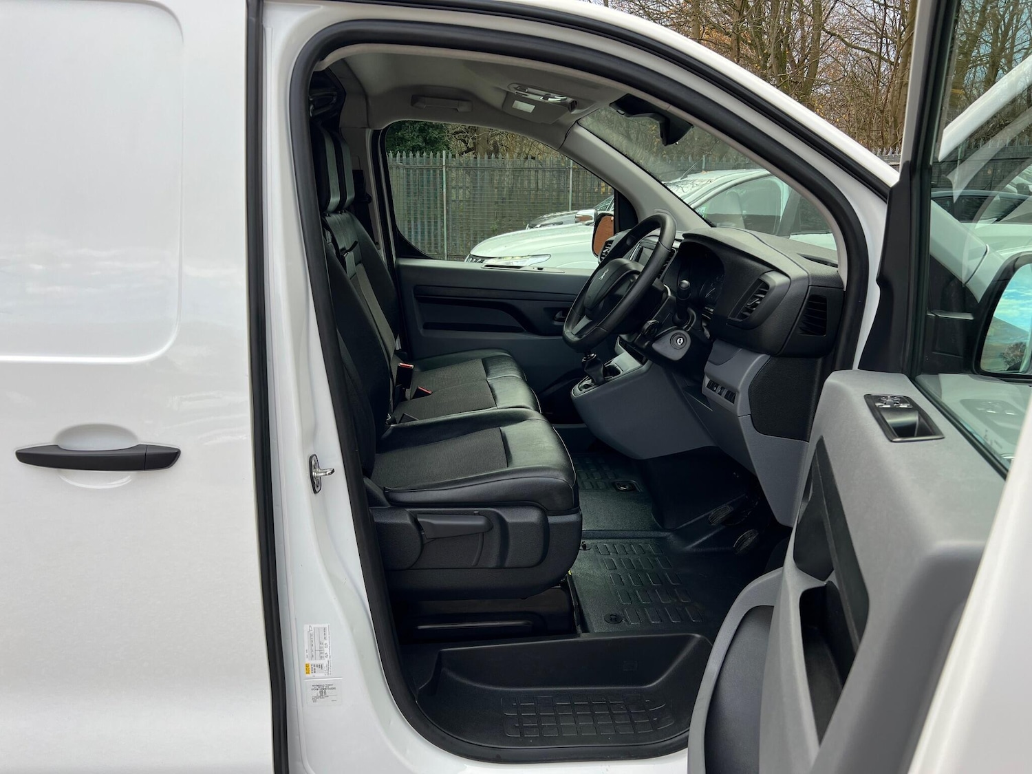 Used Peugeot Expert 2021 for sale - 76839547: Photo 10