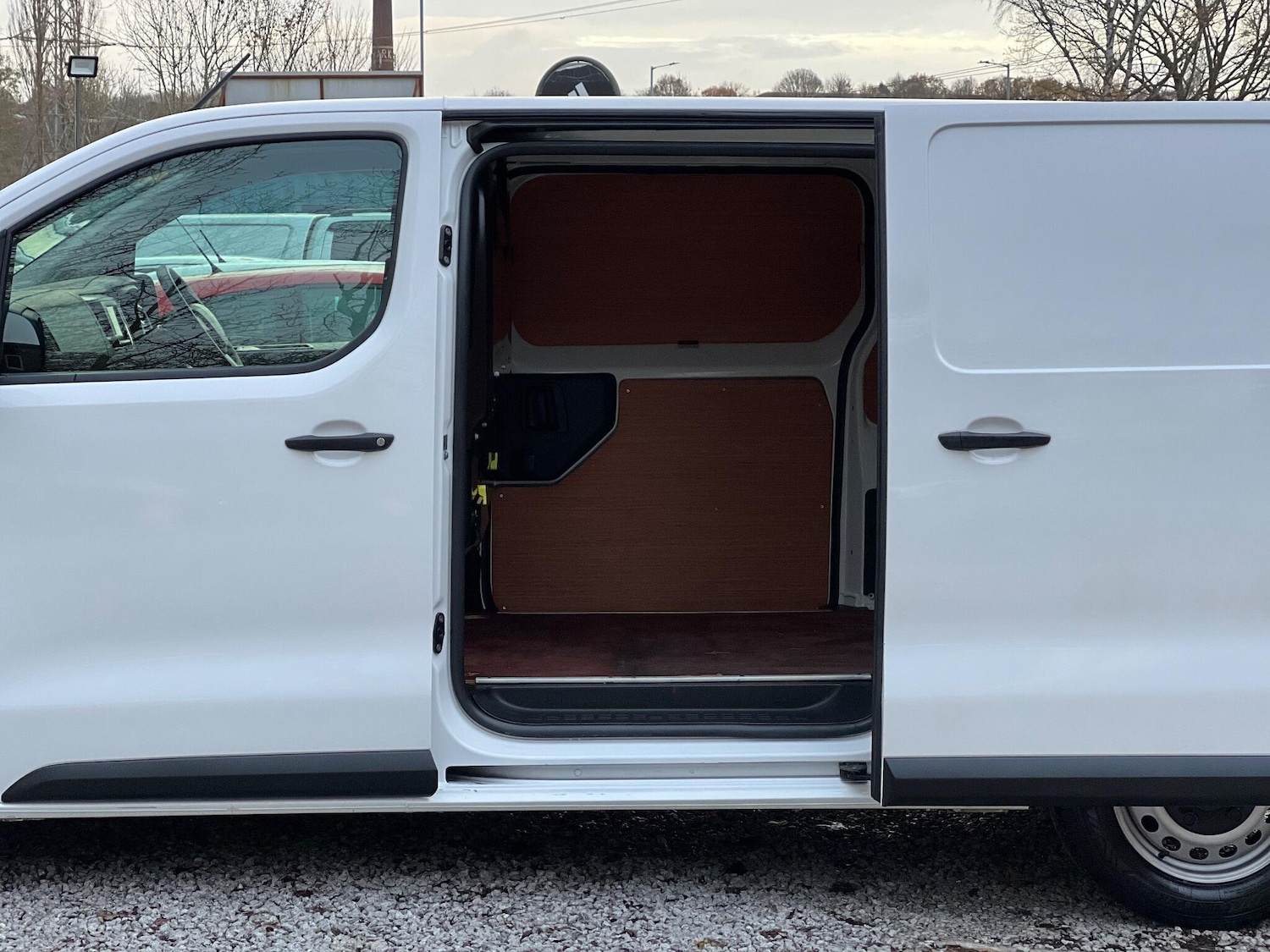 Used Peugeot Expert 2021 for sale - 76839547: Photo 21