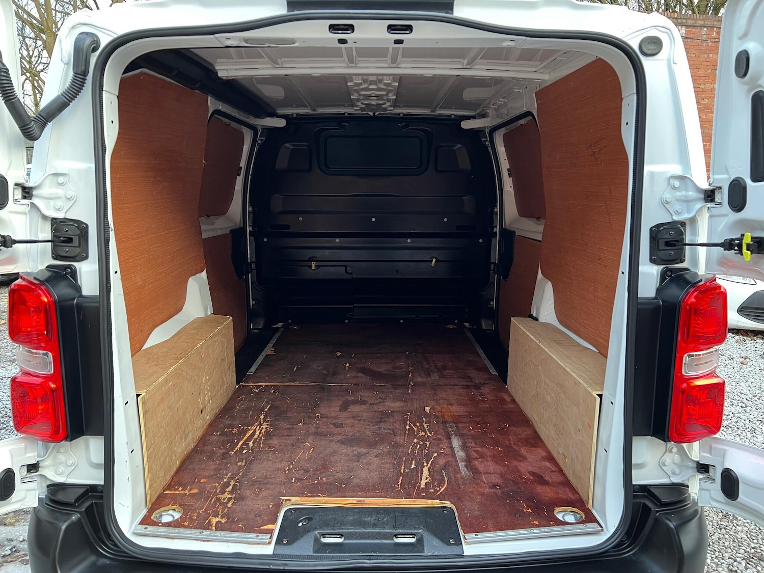 Used Peugeot Expert 2021 for sale - 76839547: Photo 23