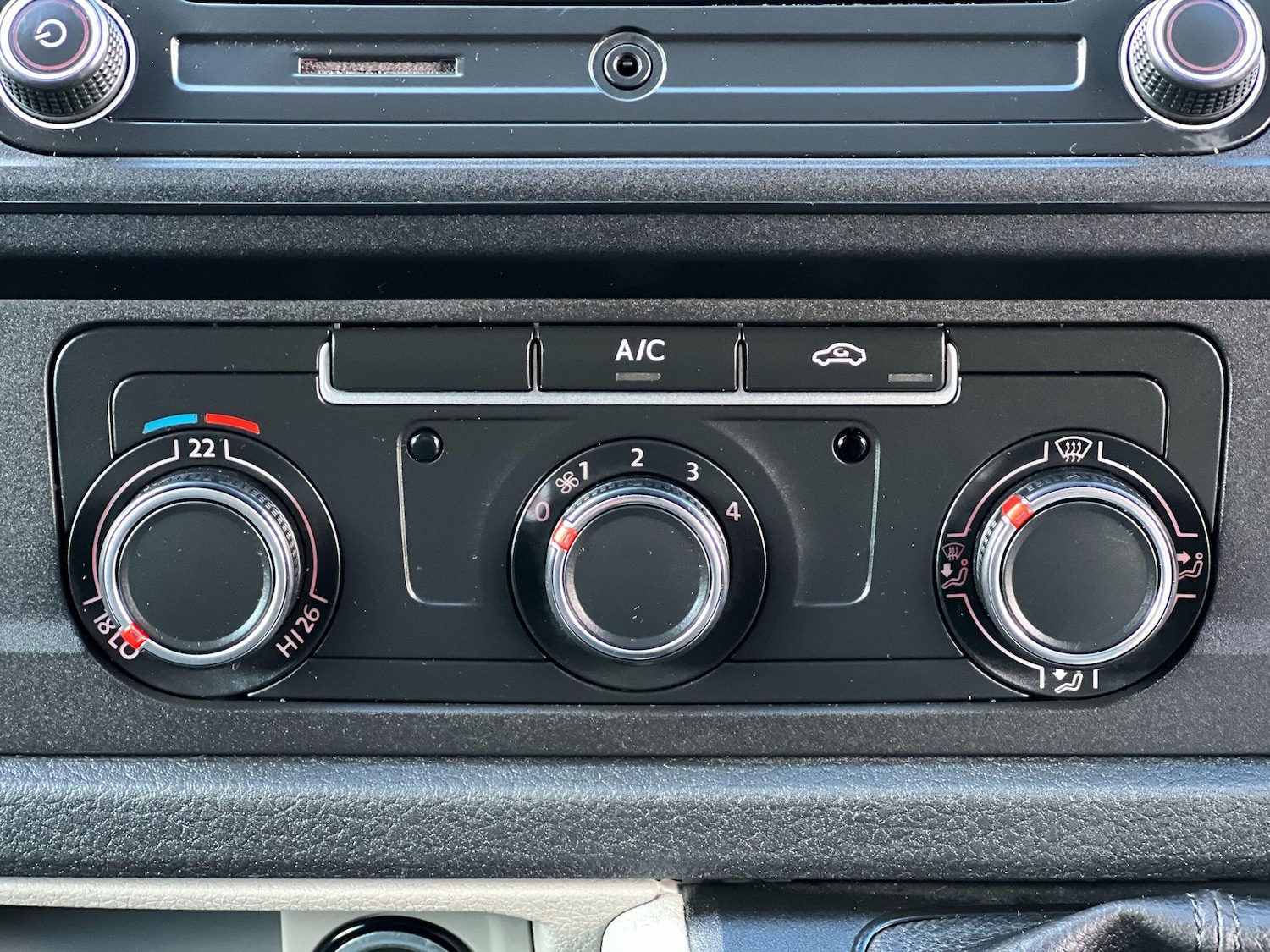 Used Volkswagen Transporter 2019 for sale - 76689460: Photo 17