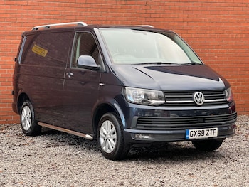 Used Volkswagen Transporter 2019 for sale - 76689460: Photo