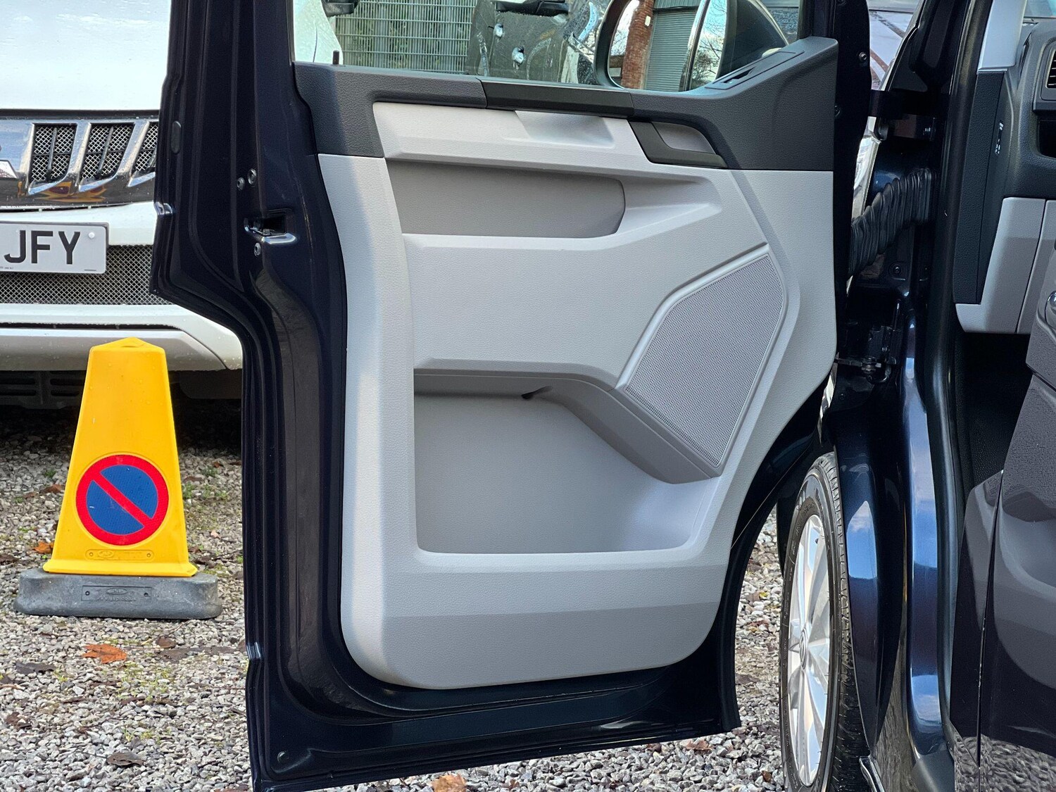 Used Volkswagen Transporter 2019 for sale - 76689460: Photo 23