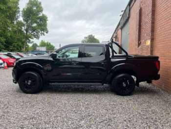 Used Nissan Navara 2018 for sale - 74768132: Photo