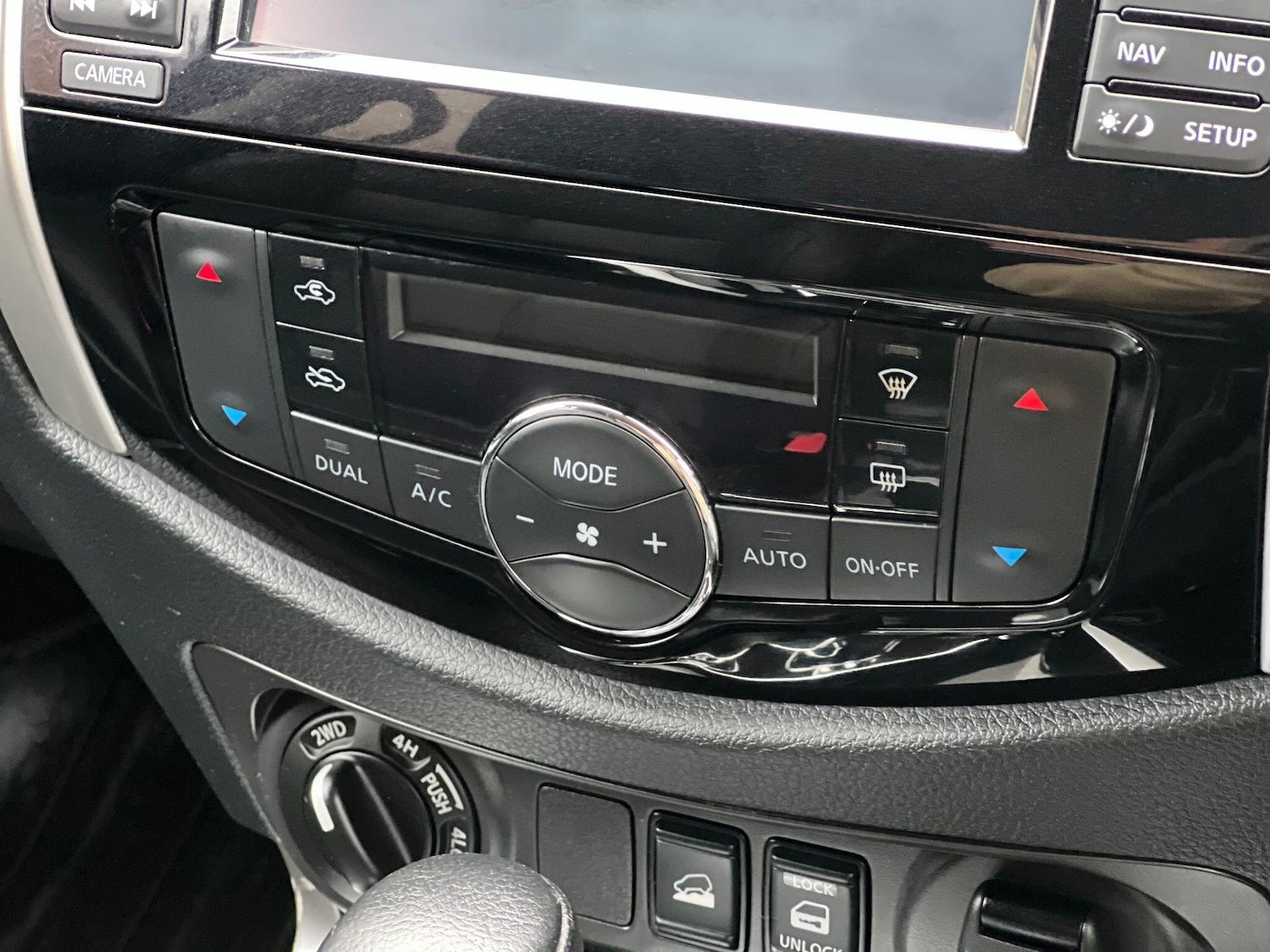 Used Nissan Navara 2019 for sale - 76989937: Photo 23