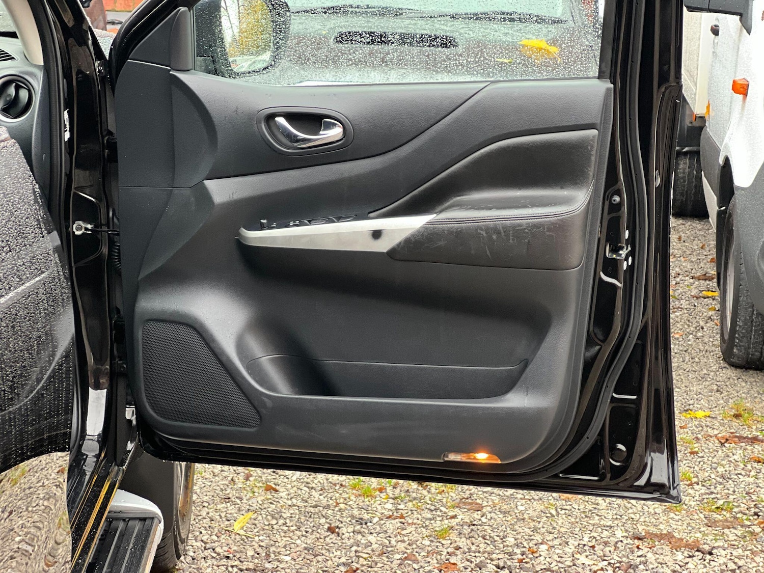 Used Nissan Navara 2019 for sale - 76989937: Photo 31