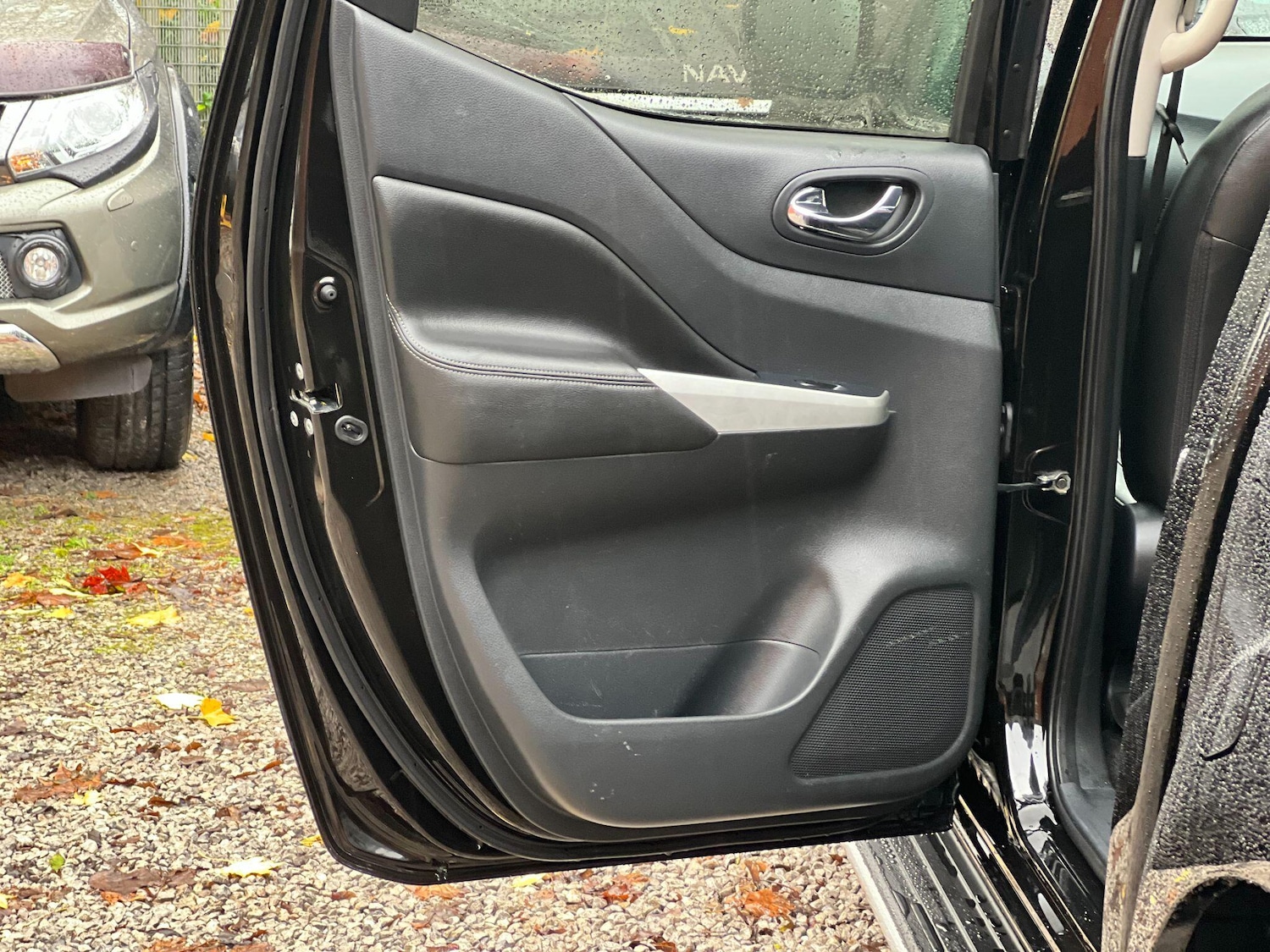 Used Nissan Navara 2019 for sale - 76989937: Photo 39